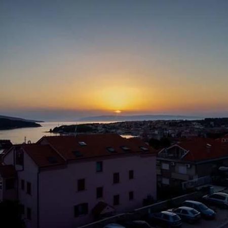 Panorama Sunset Apartments Cres Bagian luar foto