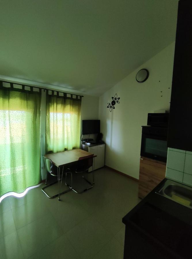 Panorama Sunset Apartments Cres Bagian luar foto