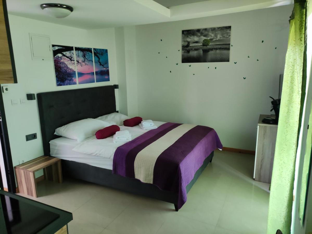 Panorama Sunset Apartments Cres Bagian luar foto