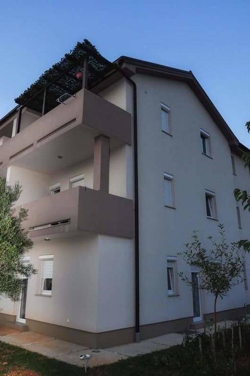 Panorama Sunset Apartments Cres Bagian luar foto